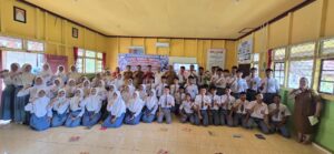 Sosialisasi Kader Pemilih Cerdas Untuk Demokrasi yang Berkualitas dan Berintegritas di SMA 3 Buntok Desa Baru